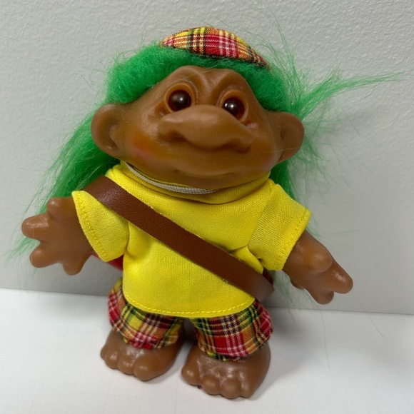 Vintage DAM Mini Plaid Outfit Mini Troll Doll Golfer with Green Hair - Picture 2 of 8